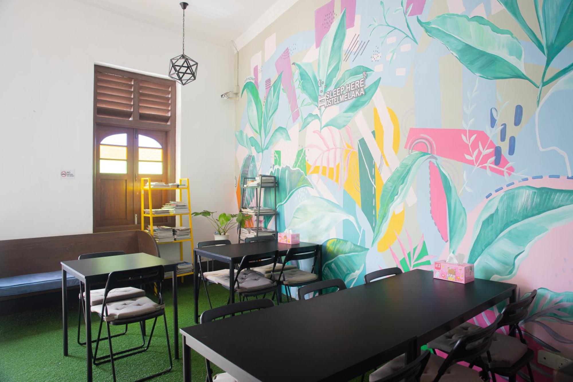 Sleep Here Hostel, Melaka Eksteriør billede